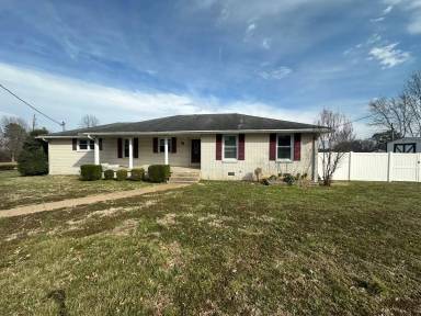 Main picture of 903 Mayfair Dr