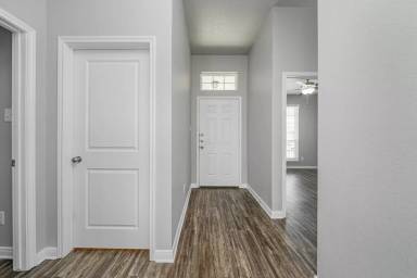 Main picture of 8227 Blue Field Dr
