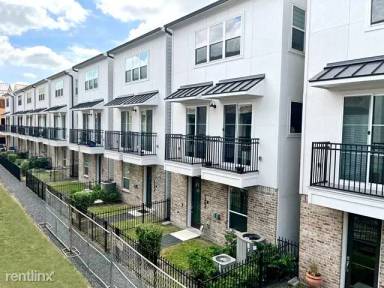 Main picture of 12507 Old Oaks Dr