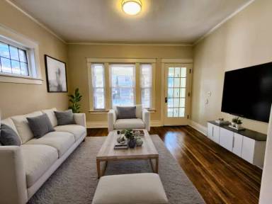 Main picture of 676 Parsells Ave