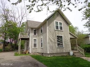 Main picture of 1210 W Michigan Ave