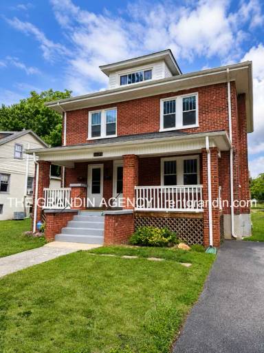 Main picture of 2818 Burton Ave NW