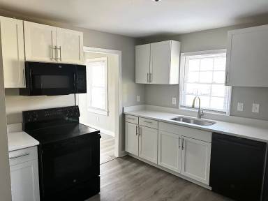 Main picture of 920 Holt St