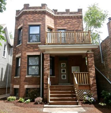 Main picture of 5407 N Ravenswood Ave