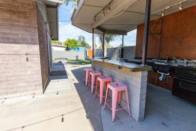 Main picture of 730 E Solana Dr