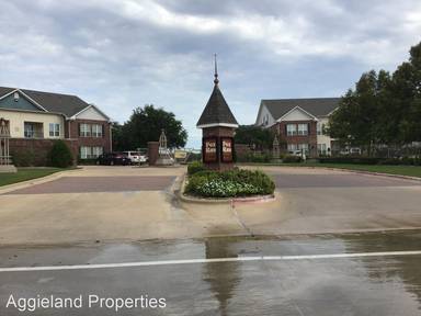 Main picture of Fox Run Condos