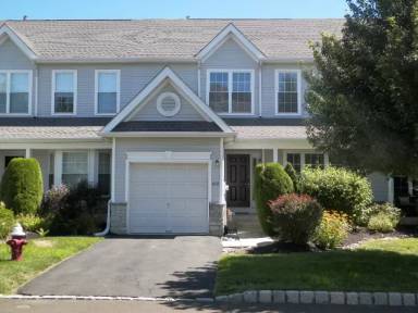 Main picture of 652 Eagle Ct