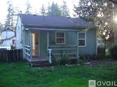Main picture of 9298 NE Seaview Ave