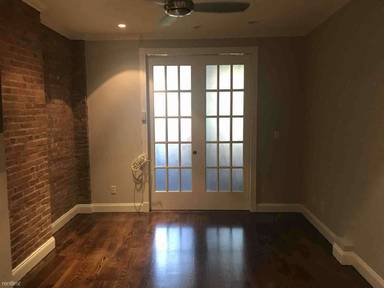 Main picture of 697 10th Ave