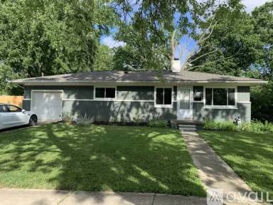 Main picture of 1071 Westaire Way