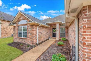 Main picture of 2240 Carlisle Ct