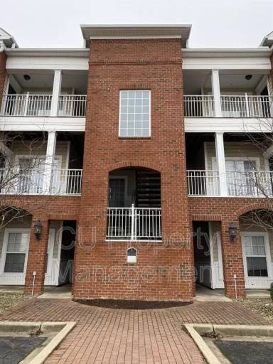 Main picture of Capstone Quarters