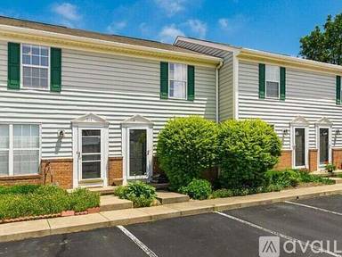 Main picture of 916 Charleston Way Dr