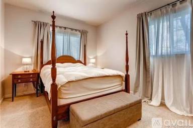 Main picture of 5633 E Atlantic Pl