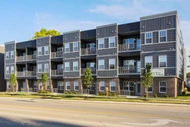 Main picture of 213 W Green St - 3D