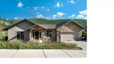 Main picture of 150 Crestview Dr
