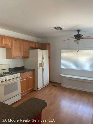 Main picture of 1333 W Calle Arizona