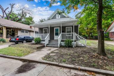 Main picture of 230 N Estelle Ave