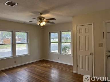 Main picture of 1802 Vine St