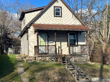 Main picture of 226 American Ave