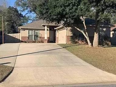 Main picture of 5528 Peach Dr