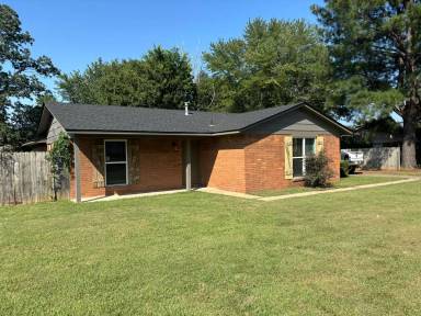 Main picture of 9101 Timberlyn Way