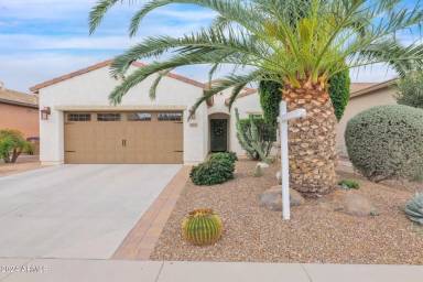 Main picture of 823 E Harmony Way