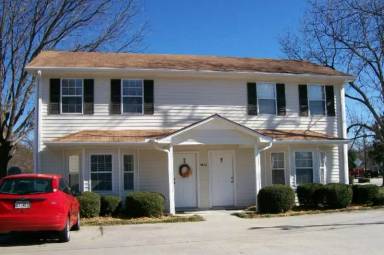 Main picture of 18 Fieldale Rd