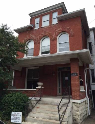 Main picture of 319 W Hill St