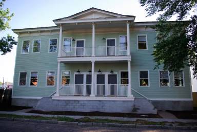 Main picture of 308 W 31st St