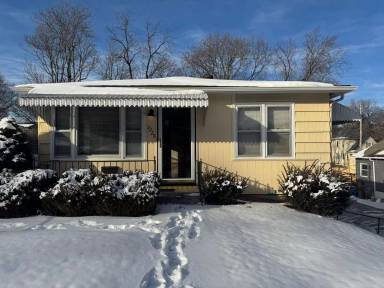 Main picture of 3228 Anderson Ave