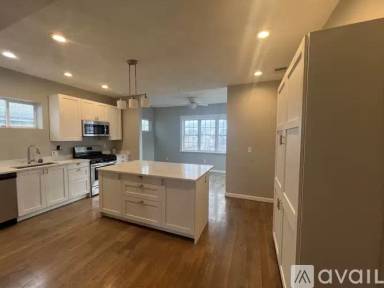 Main picture of 70 Esmond St