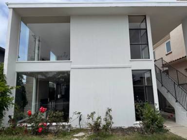 Main picture of 308 Palomar Ave