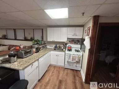 Main picture of 1189 Commonwealth Ave