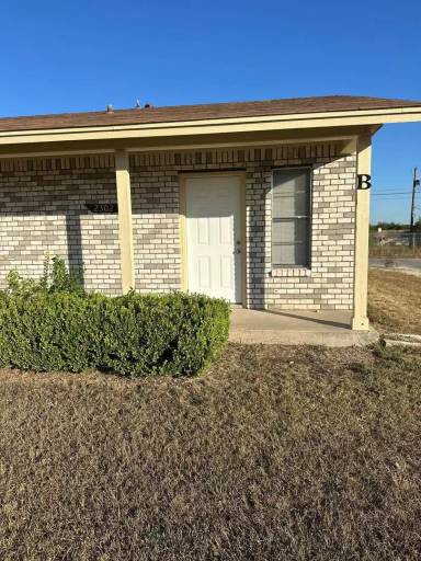 Main picture of 2302 Hunt Dr