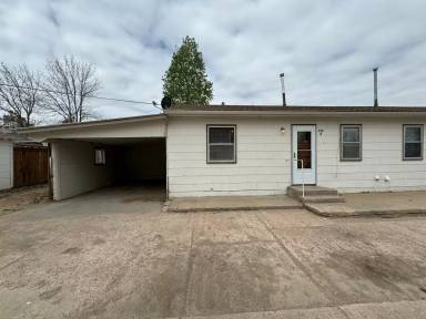 Main picture of 248 E 1st St