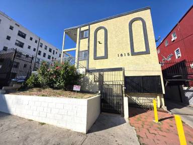 Main picture of 1815 W 5th St