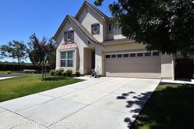 Main picture of 1647 Marina Way