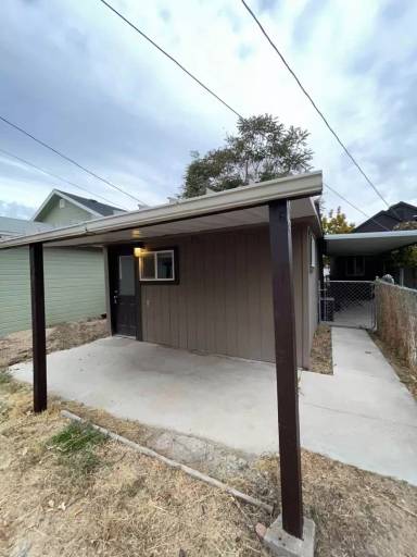 Main picture of 243 1/2 Meffan Ave