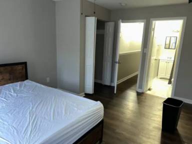 Main picture of 1108 N Fulton Ave