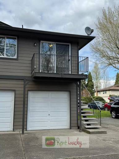 Main picture of 217 Ellingson Dr