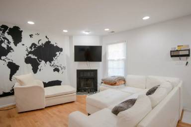 Main picture of 4125 11th Pl N