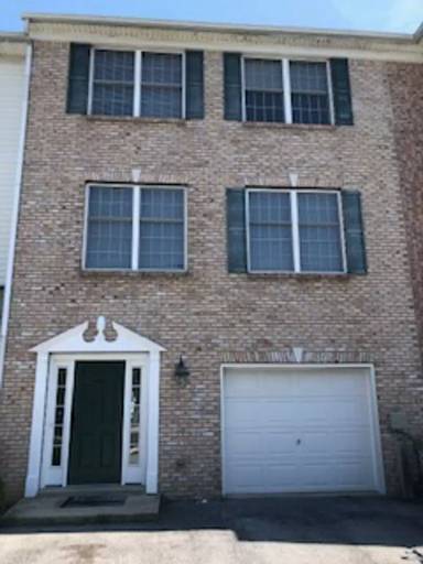Main picture of 111 Pumpkin Patch Ln