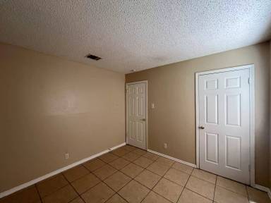 Main picture of 5523 Lochmoor