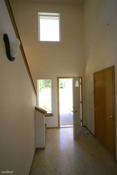 Main picture of 19 116th Pl SE