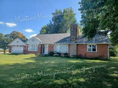 Main picture of 27882 Highway HH