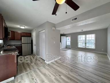 Main picture of 2624 Henderson Ave