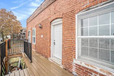 Main picture of 1744 Broadway Blvd