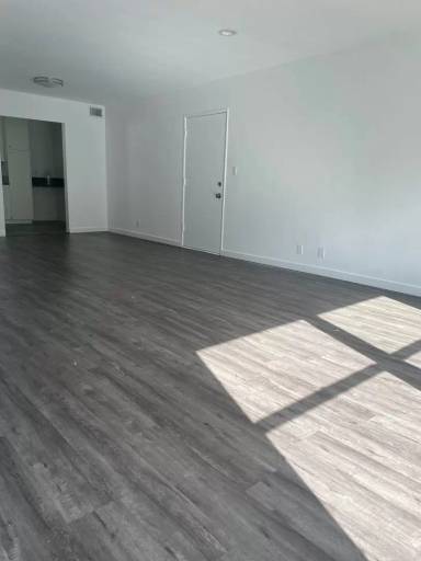 Main picture of 5227 Corteen Pl