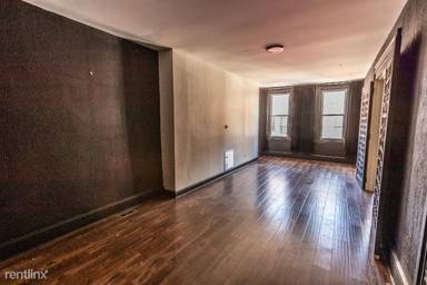 Main picture of 991 N 5th St